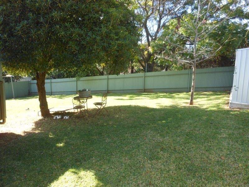28 Cowper Street, Young NSW 2594