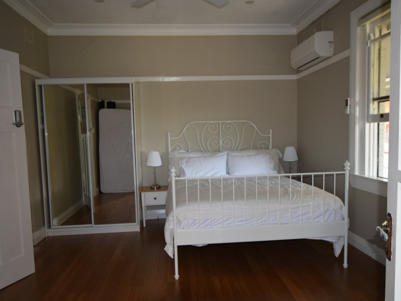 Room 1/14 Spring Street, Young NSW 2594