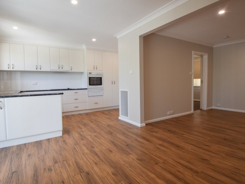 41 Fontenoy Street, Young NSW 2594