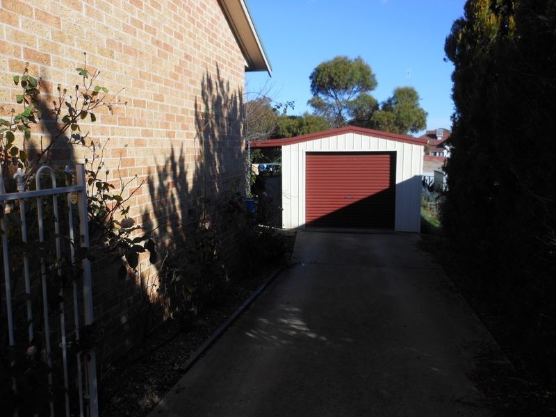 14 Brock Street, Young NSW 2594