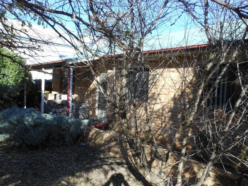 14 Brock Street, Young NSW 2594
