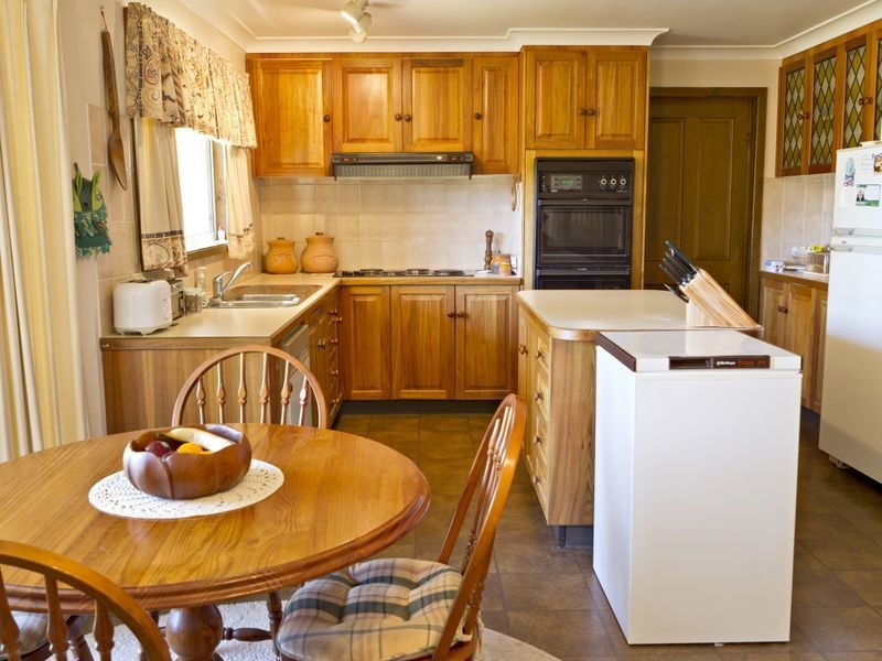 11 Normoyle Cresent, Young NSW 2594