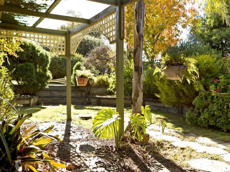 11 Normoyle Cresent, Young NSW 2594