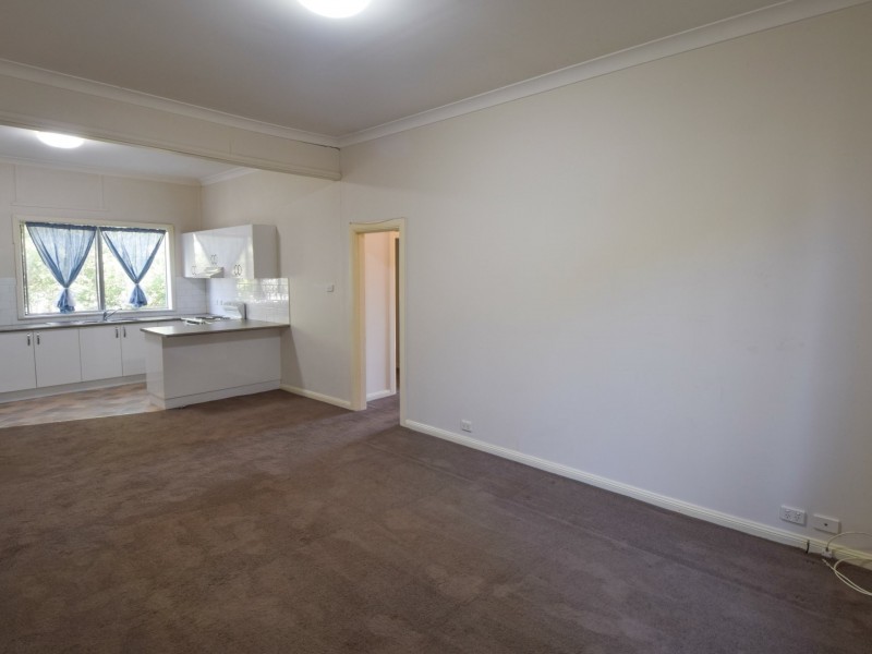 120 William Street, Young NSW 2594