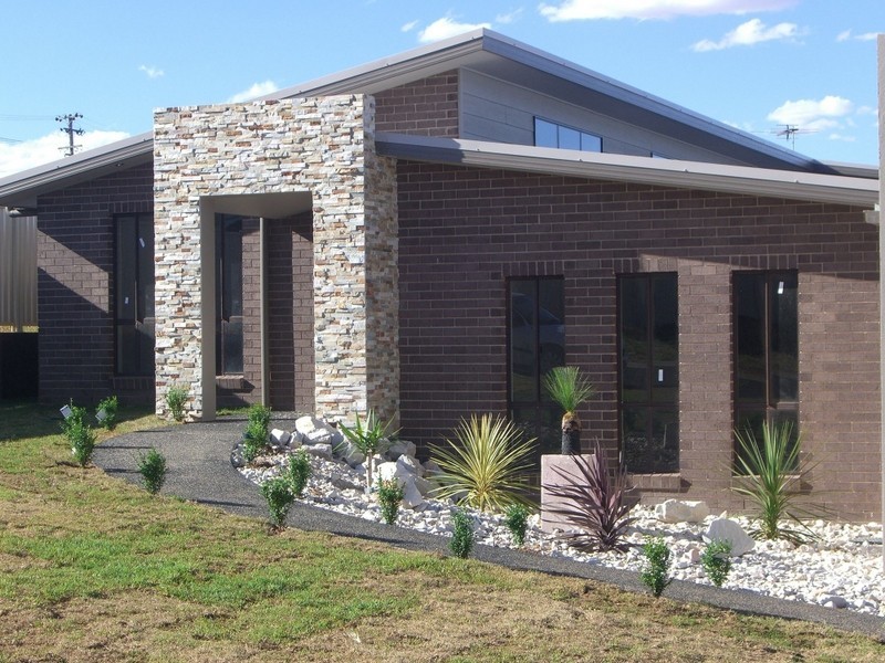 2 Jordan Place, Young NSW 2594