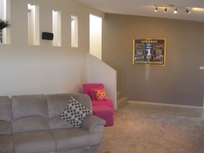 2 Jordan Place, Young NSW 2594