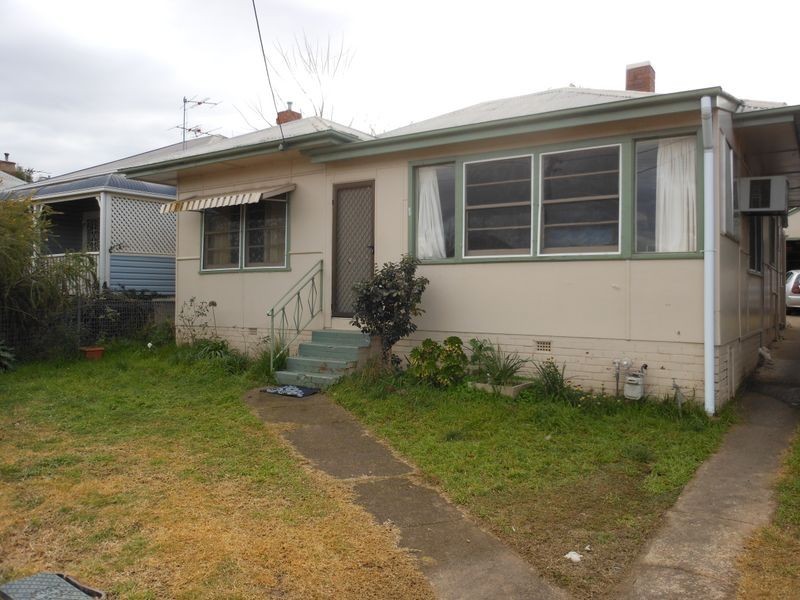 65 Brock Street, Young NSW 2594