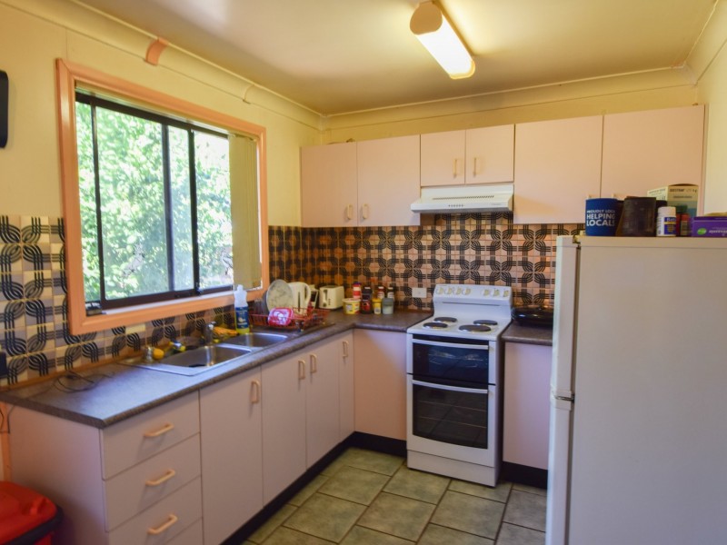 14 Brock Street, Young NSW 2594