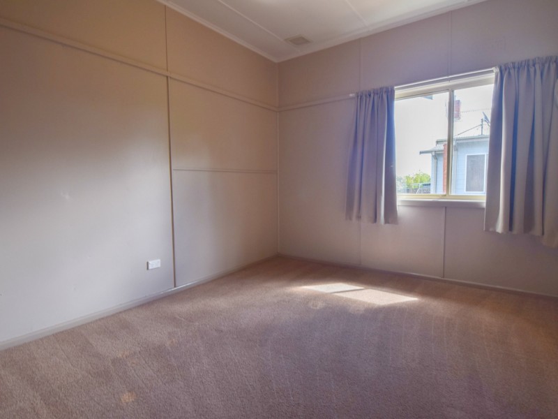 18 Musgrave Street, Young NSW 2594