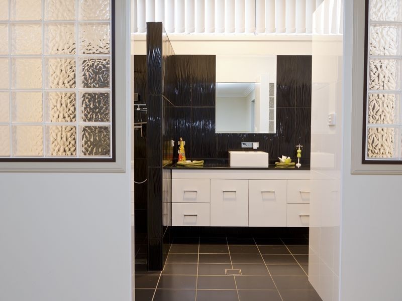 2 Jordan Place, Young NSW 2594