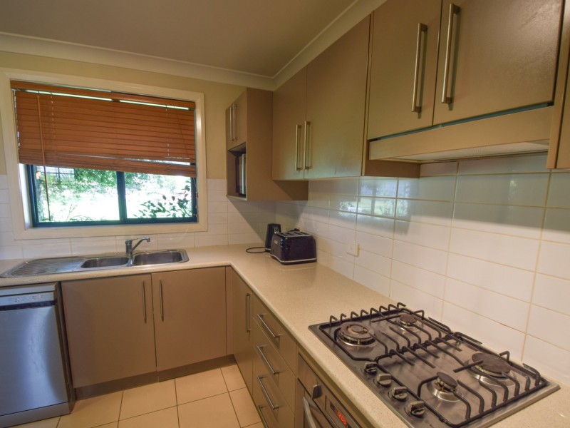 1 Henry Place, Young NSW 2594