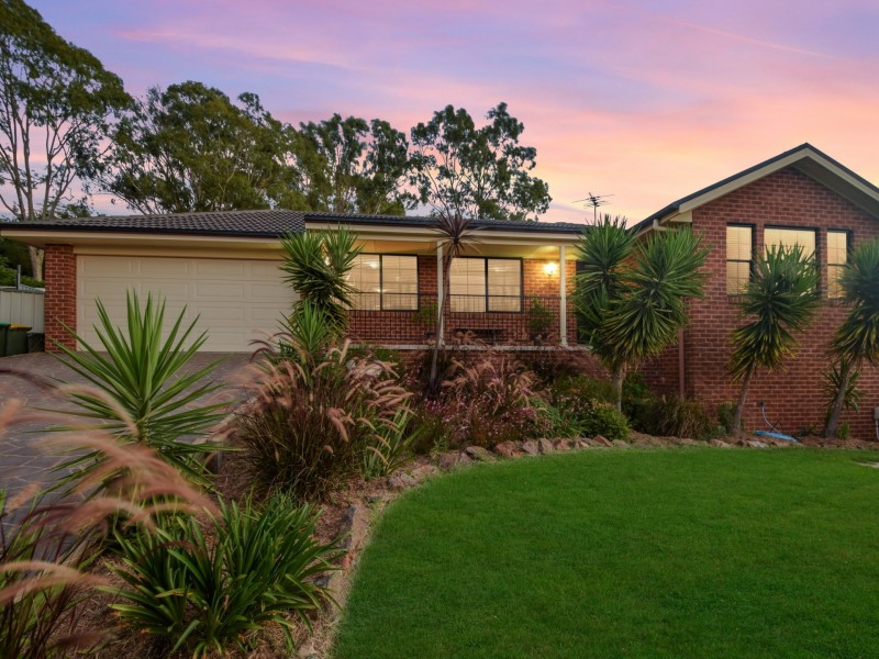 1 Henry Place, Young NSW 2594
