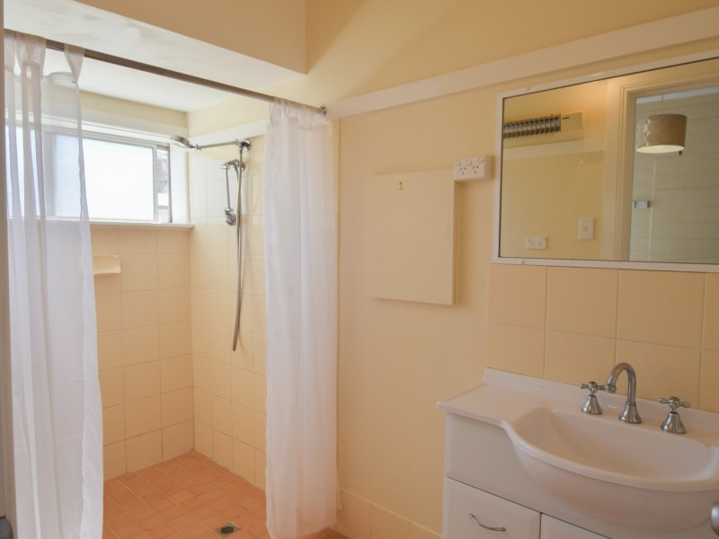 68 Yass Street, Young NSW 2594