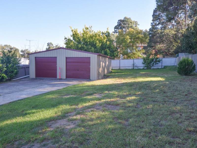 157 Edwards, Young NSW 2594