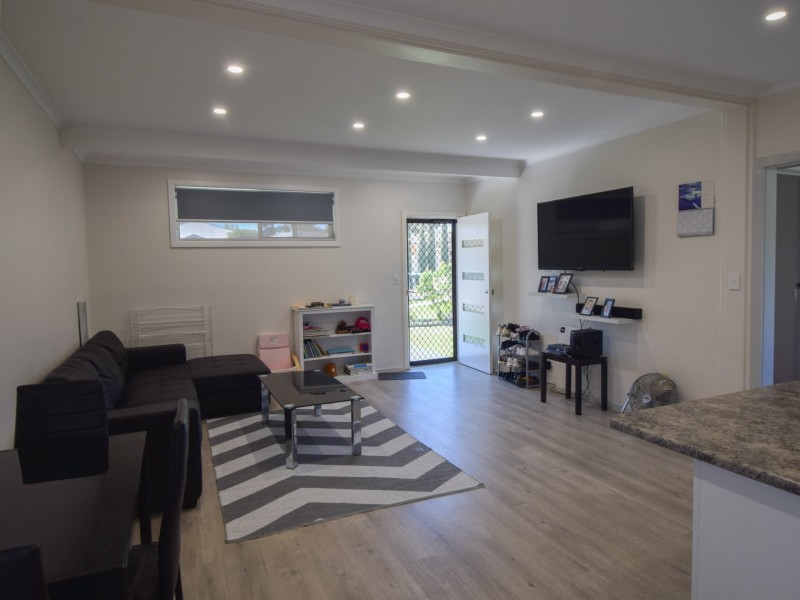 5 Lachlan Close, Young NSW 2594