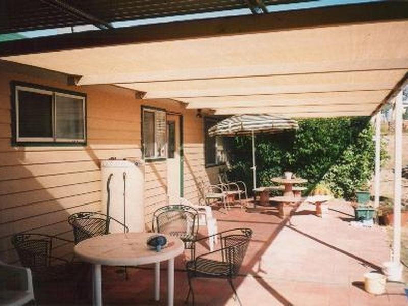 15 Henley Street Bendick Murrell, Young NSW 2594