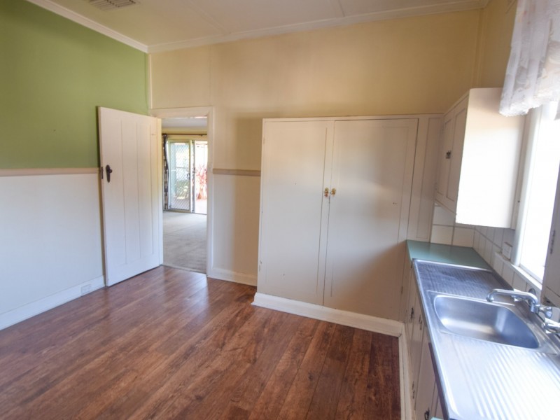 30 William Street, Young NSW 2594