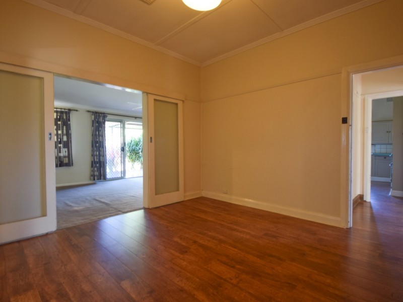 30 William Street, Young NSW 2594