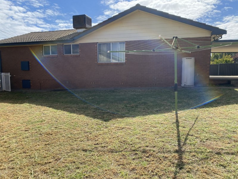 28 Dwyer Drive, Young NSW 2594