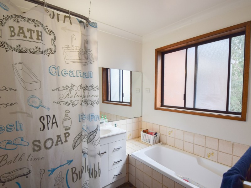 26 Briggs Street, Young NSW 2594