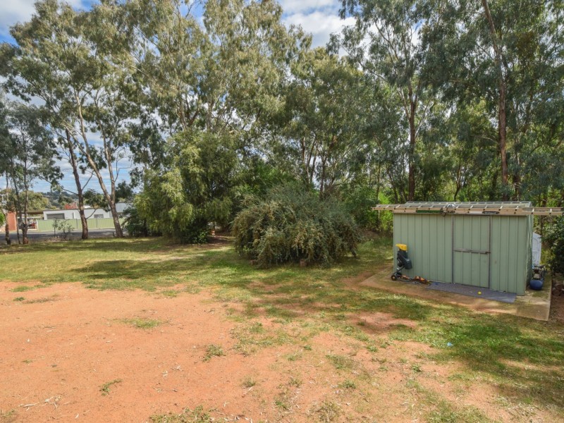 26 Briggs Street, Young NSW 2594