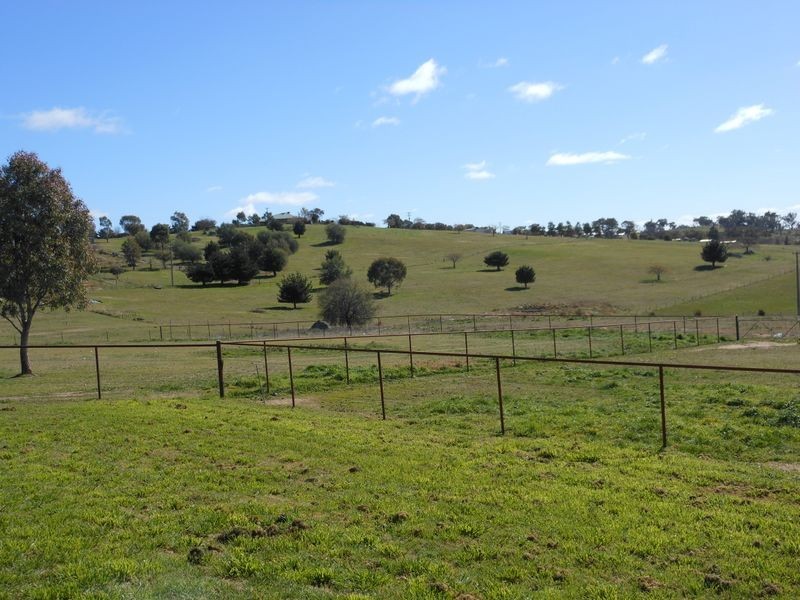 98 Belmore Rd, Young NSW 2594