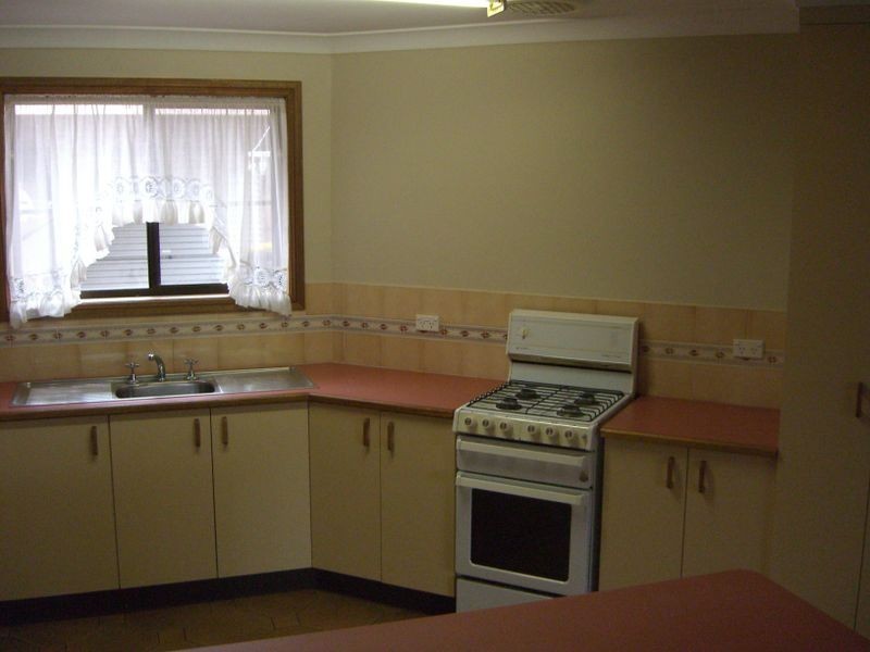 1/161 Nasmyth Street, Young NSW 2594