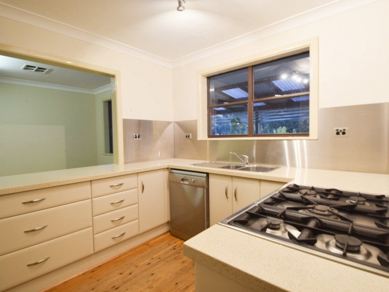 11 Melville Street, Young NSW 2594