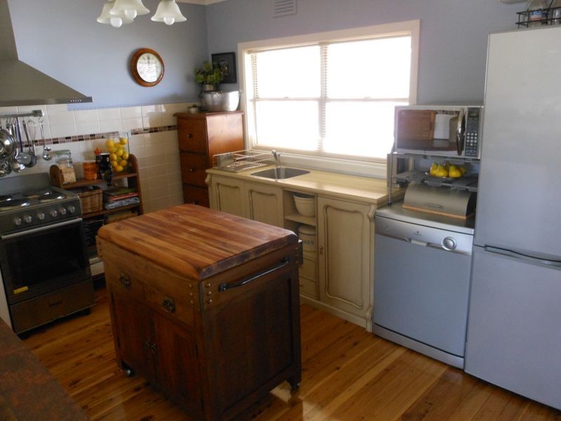 56 Nasmyth Street, Young NSW 2594