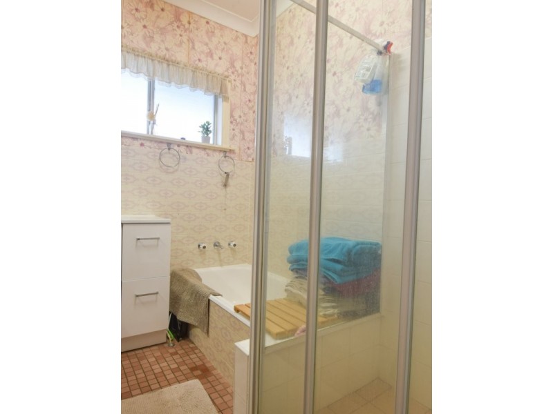 124 Wombat Street, Young NSW 2594