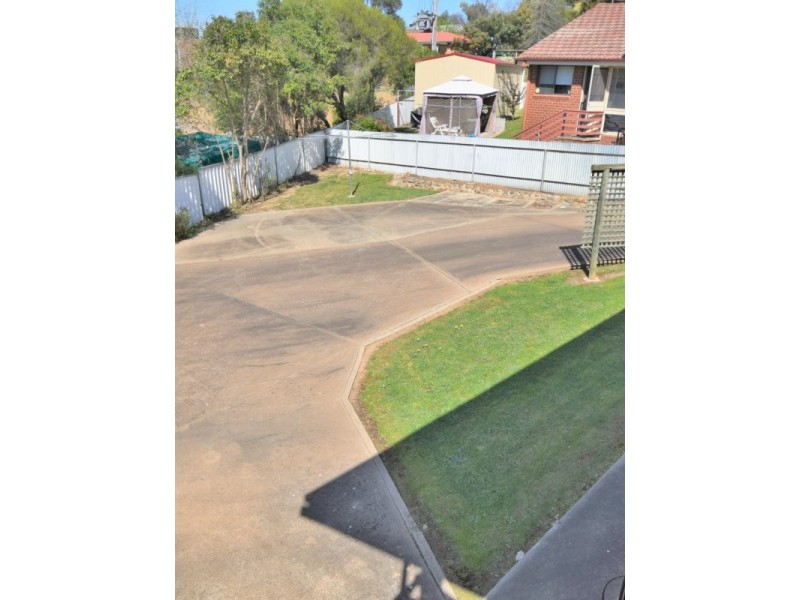 124 Wombat Street, Young NSW 2594