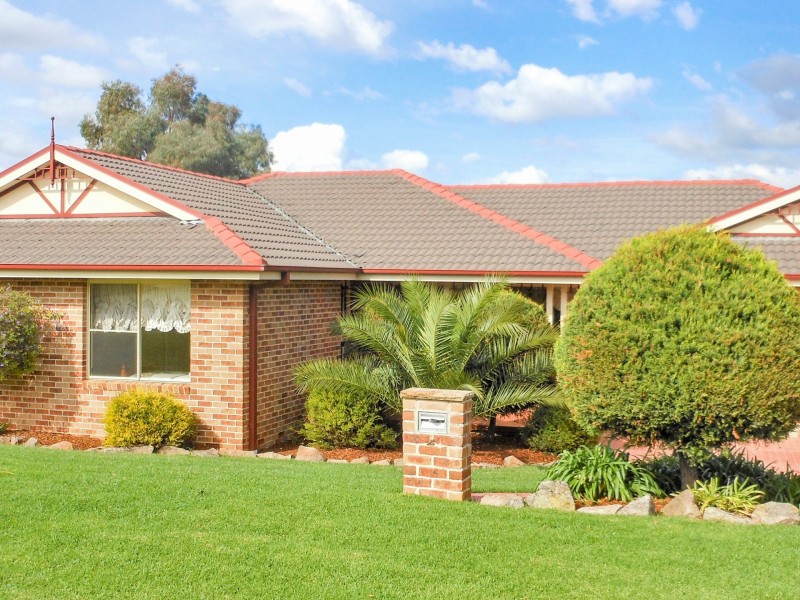 4 Tadros Avenue, Young NSW 2594