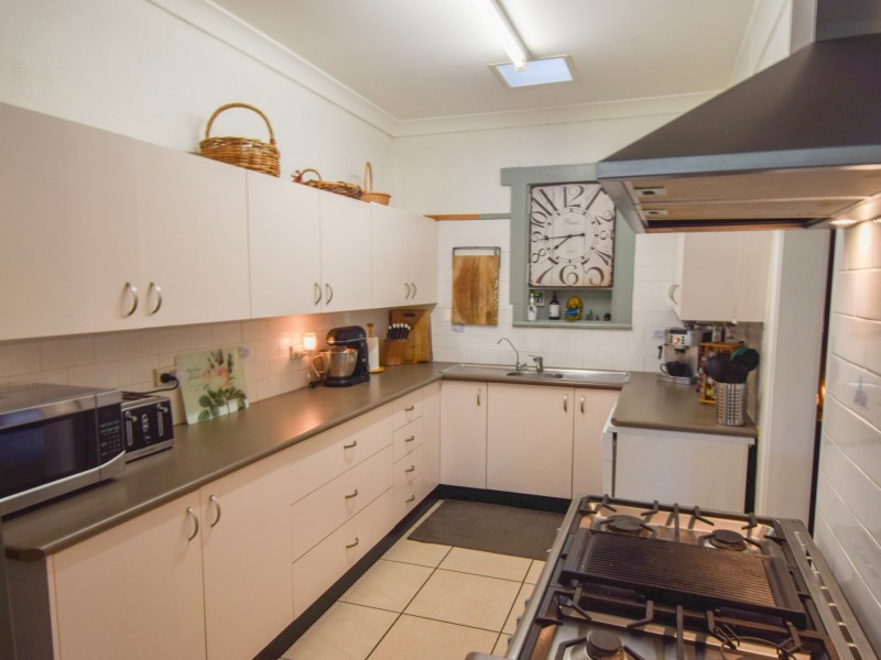 39 Wickham Lane, Young NSW 2594