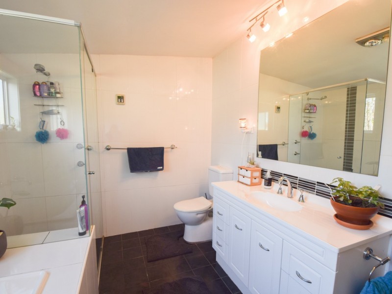 39 Wickham Lane, Young NSW 2594