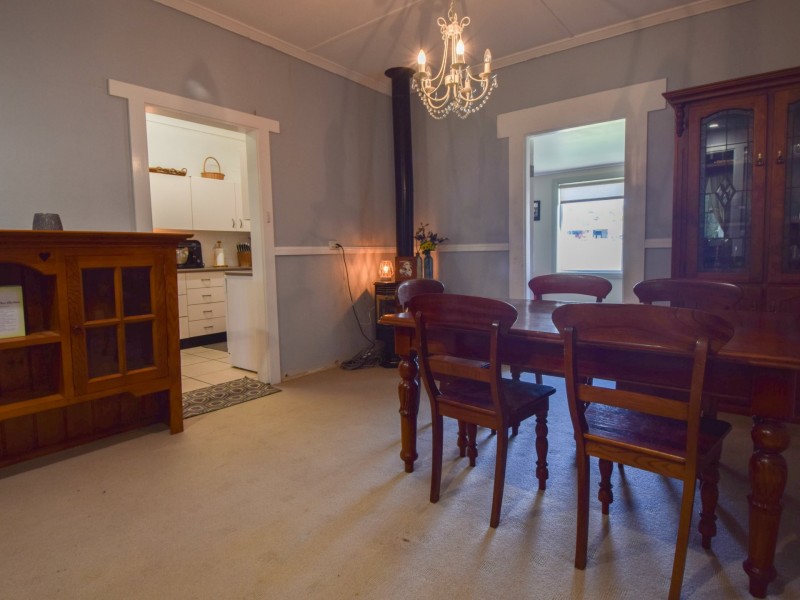 39 Wickham Lane, Young NSW 2594