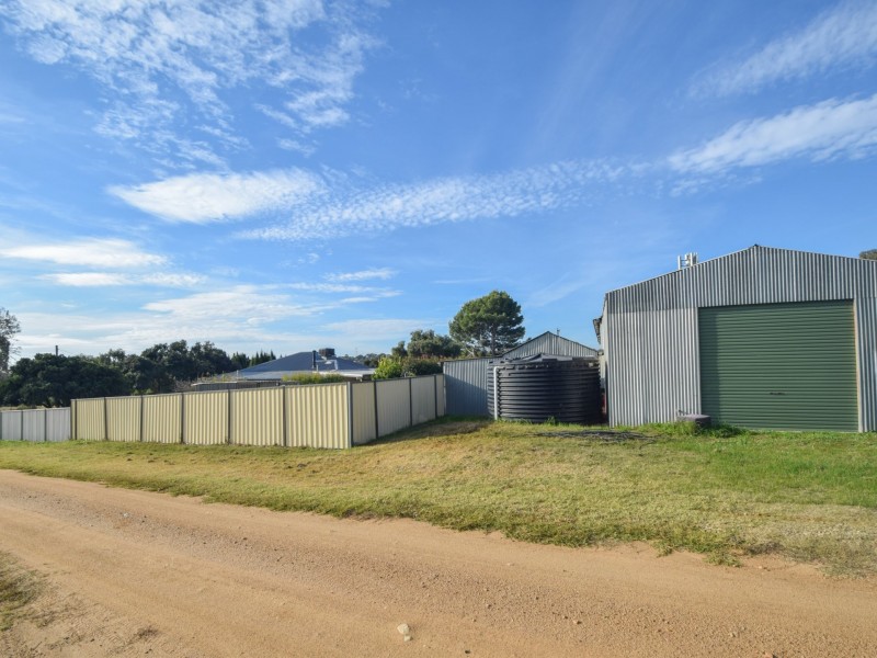 39 Wickham Lane, Young NSW 2594