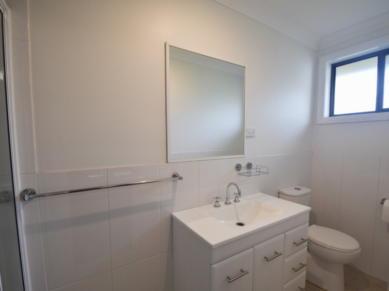 4B Mayoh Place, Young NSW 2594