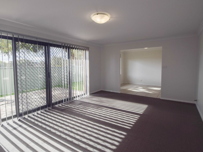 4B Mayoh Place, Young NSW 2594