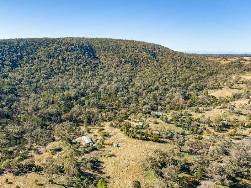 529 Karoopa Lane, Young NSW 2594