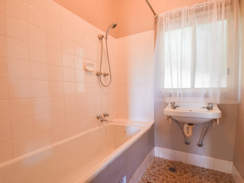 18 Musgrave Street, Young NSW 2594