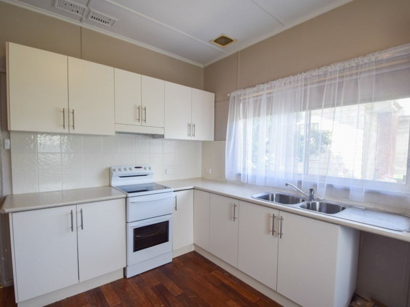 18 Musgrave Street, Young NSW 2594