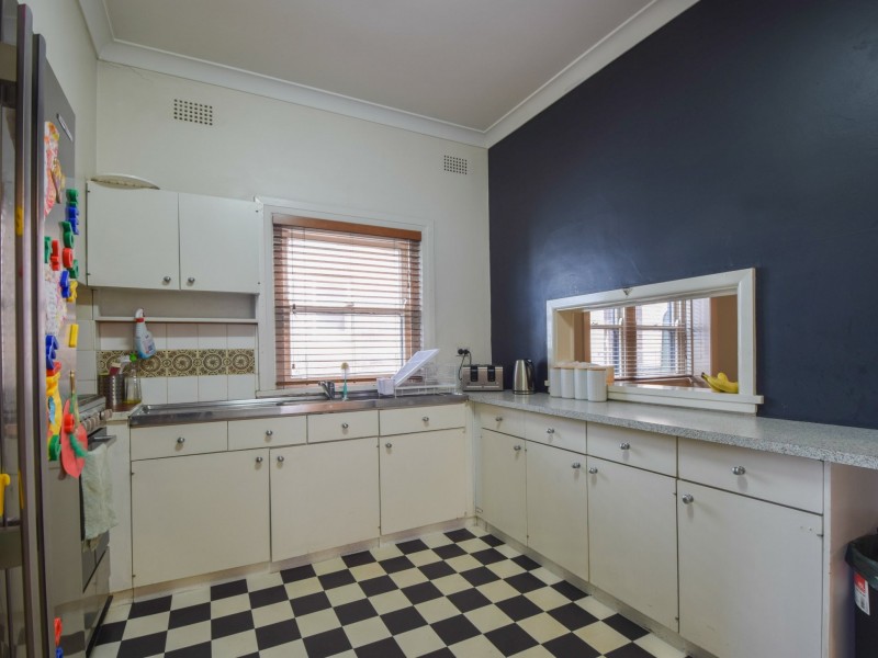 38 Yass Street, Young NSW 2594