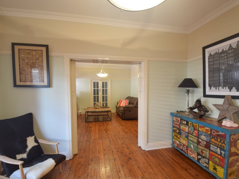 38 Yass Street, Young NSW 2594