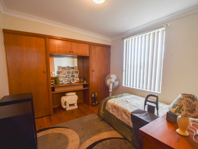 6 Spring Street, Young NSW 2594