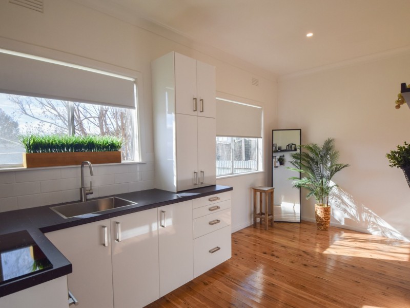 3 Allanan Street, Young NSW 2594