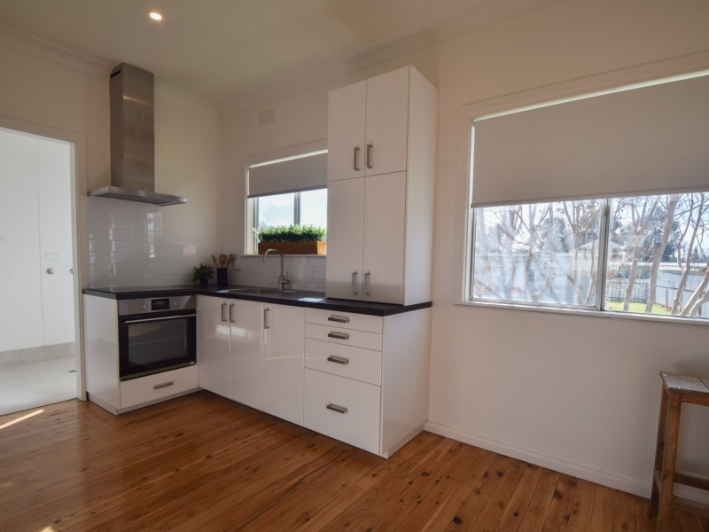 3 Allanan Street, Young NSW 2594