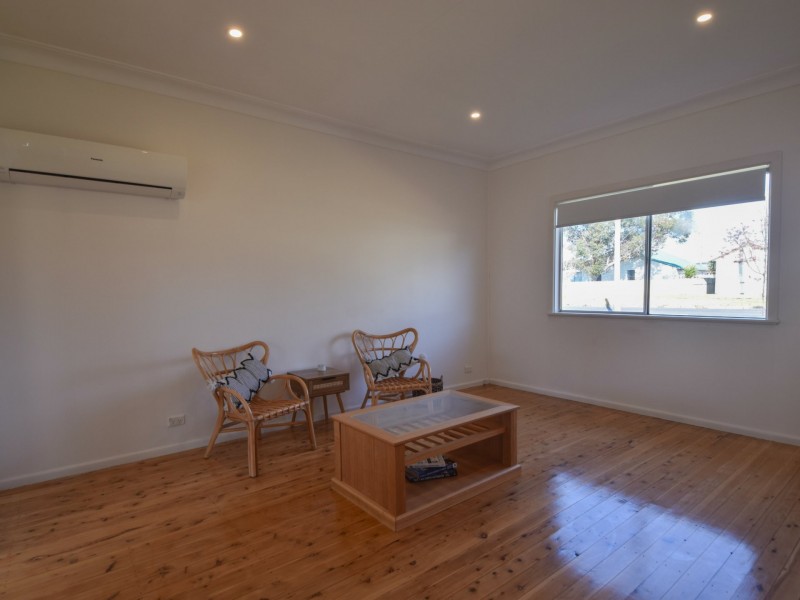 3 Allanan Street, Young NSW 2594