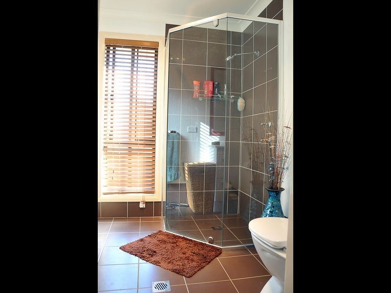 24 Jordan Place, Young NSW 2594