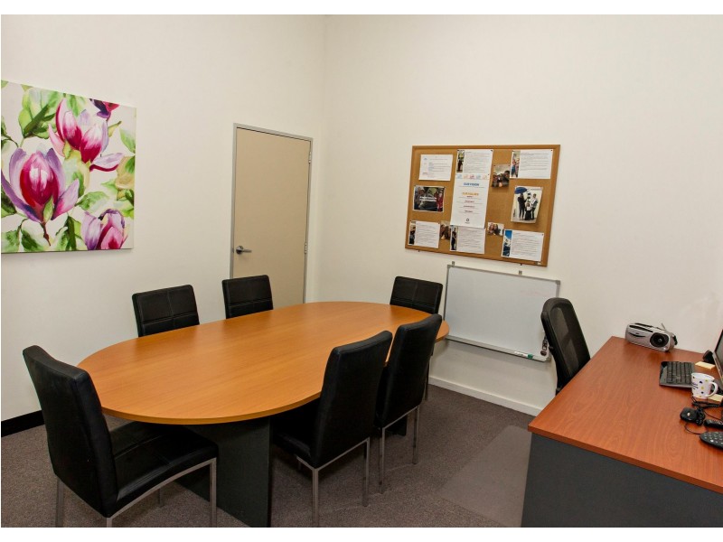 241 Boorowa Street, Young NSW 2594