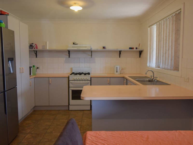 13 Milong Street, Young NSW 2594